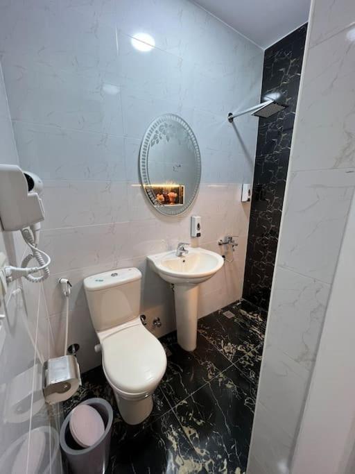 Luxury Apartment Downtown Kairo Bagian luar foto