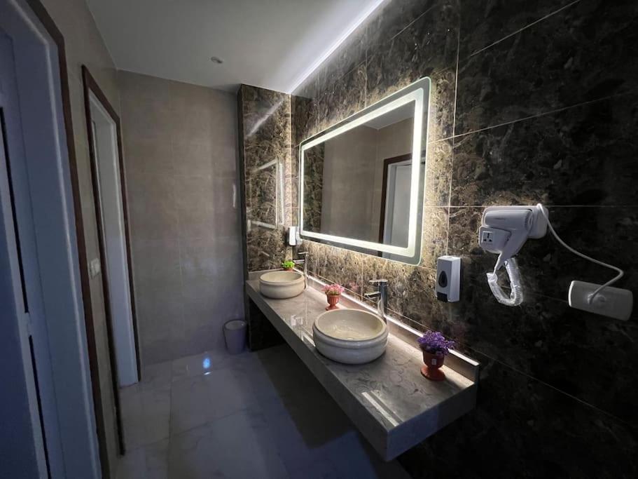 Luxury Apartment Downtown Kairo Bagian luar foto