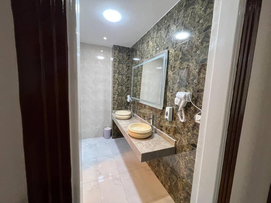 Luxury Apartment Downtown Kairo Bagian luar foto